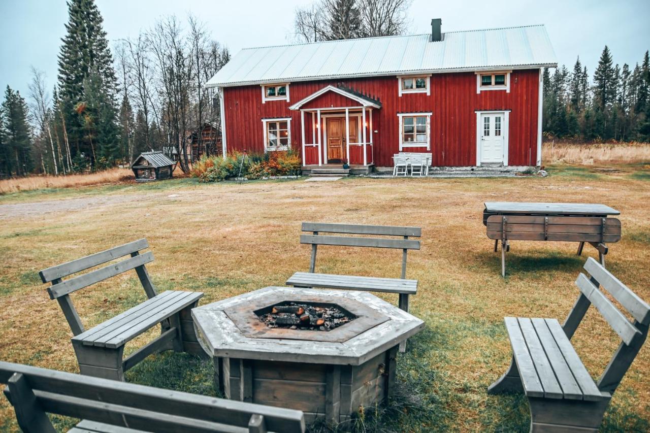 Taiga Forest Lodge イェリバレ エクステリア 写真